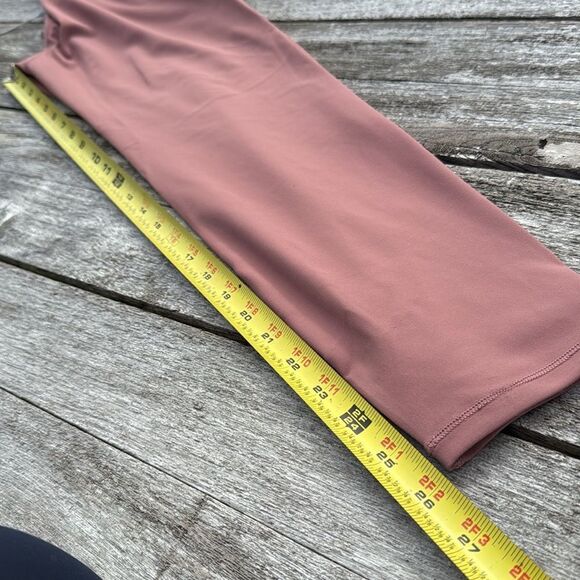 VUORI Rib Studio Legging Women's Performance Leggings Marsala Pink size XL NWT - Picture 6 of 6